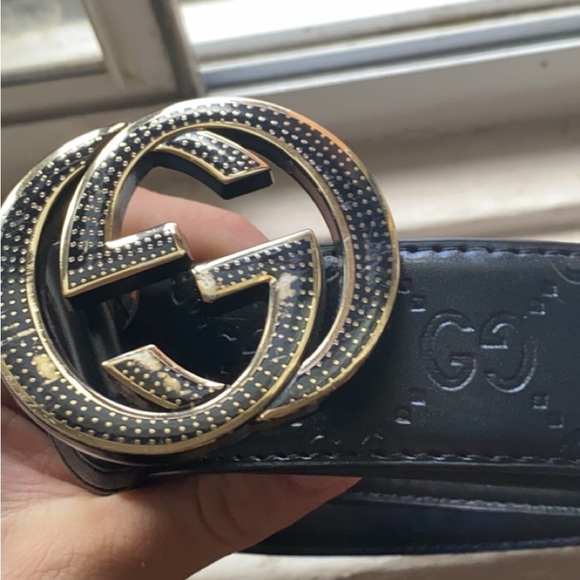 Authentic Gucci Leather Belt, Reversible G Buckle - Picture 4 of 4